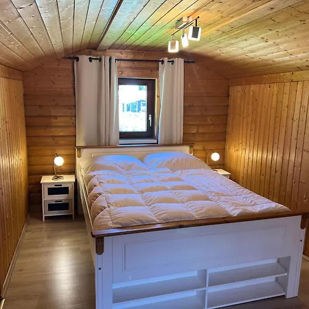 アパート Arrach Haus 23 Seeblick Ferienwohnung Mit Dachgeschoss アルラッハ